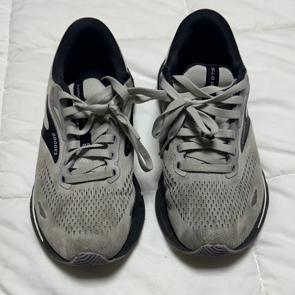 Brooks Women’s Black and Gray Athletic Shoes